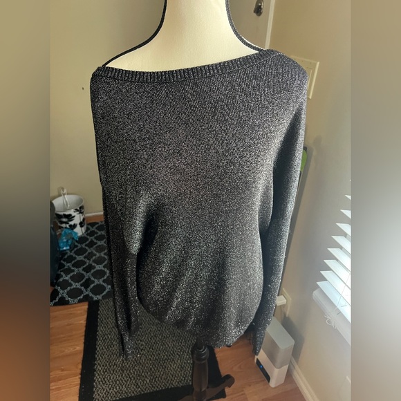 Le Chateau Black Sparkly Sweater - Picture 6 of 7